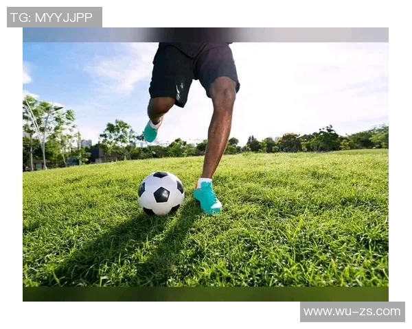 足球巨星们的另类爱好与生活方式：球场之外的激情与兴趣探秘